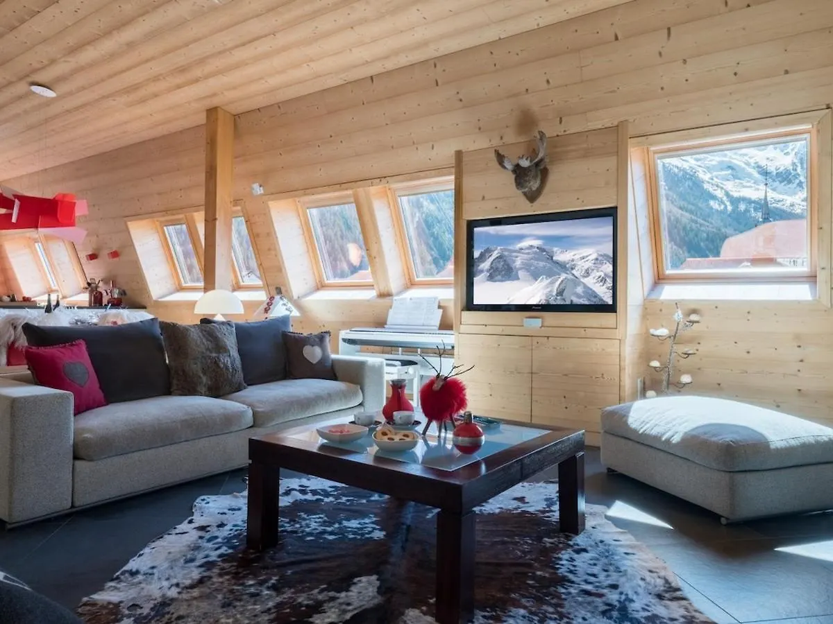 Penthouse Le Paradis I Le Chalet Club